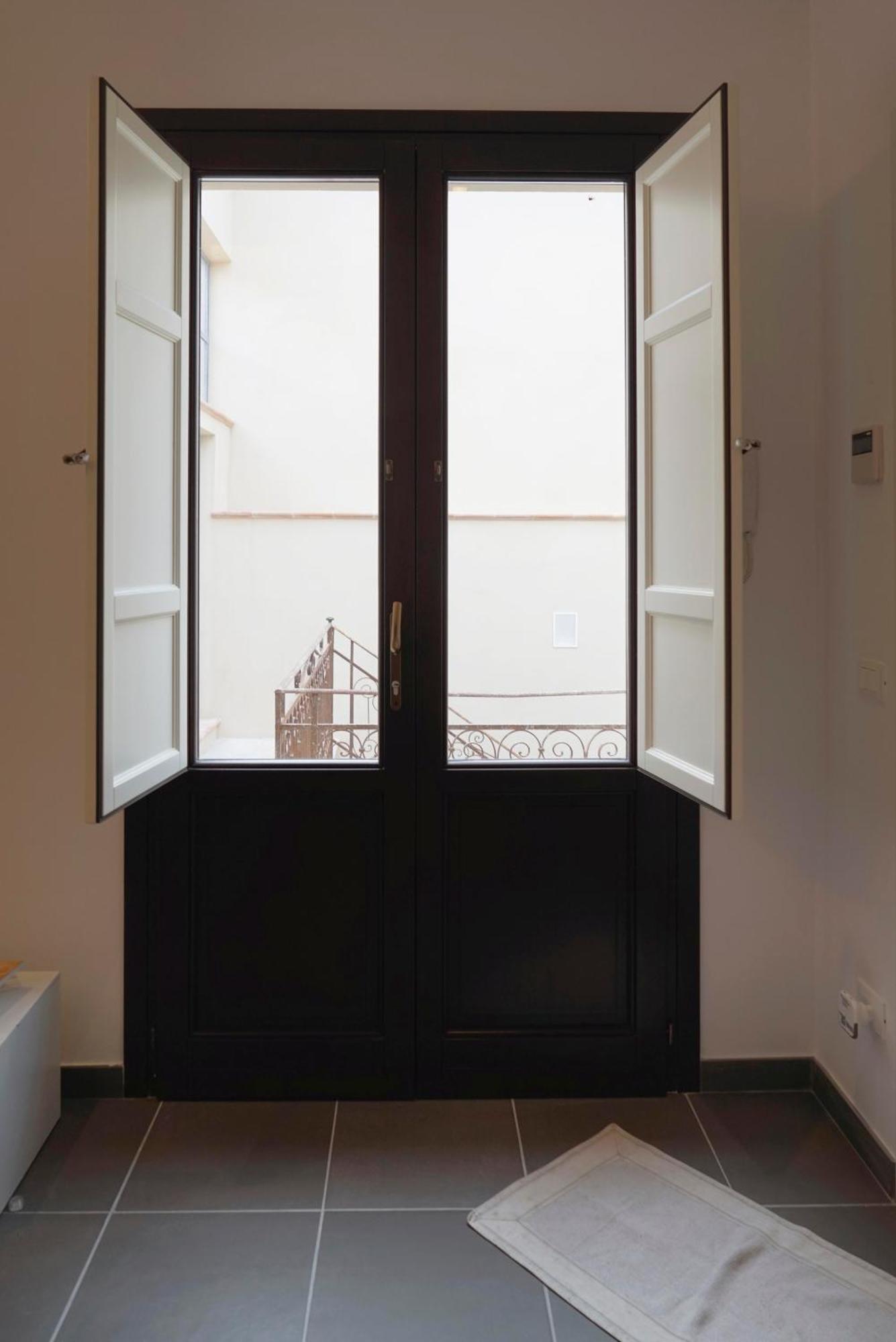 Casakalos Apartments Luxury Vacation Rentals Τράπανι Δωμάτιο φωτογραφία