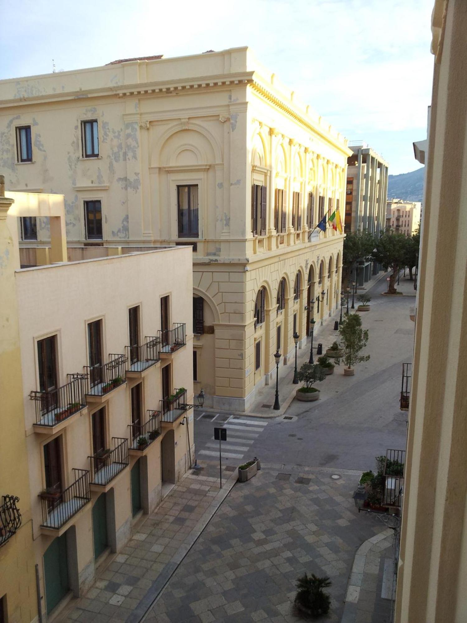 Casakalos Apartments Luxury Vacation Rentals Τράπανι Δωμάτιο φωτογραφία